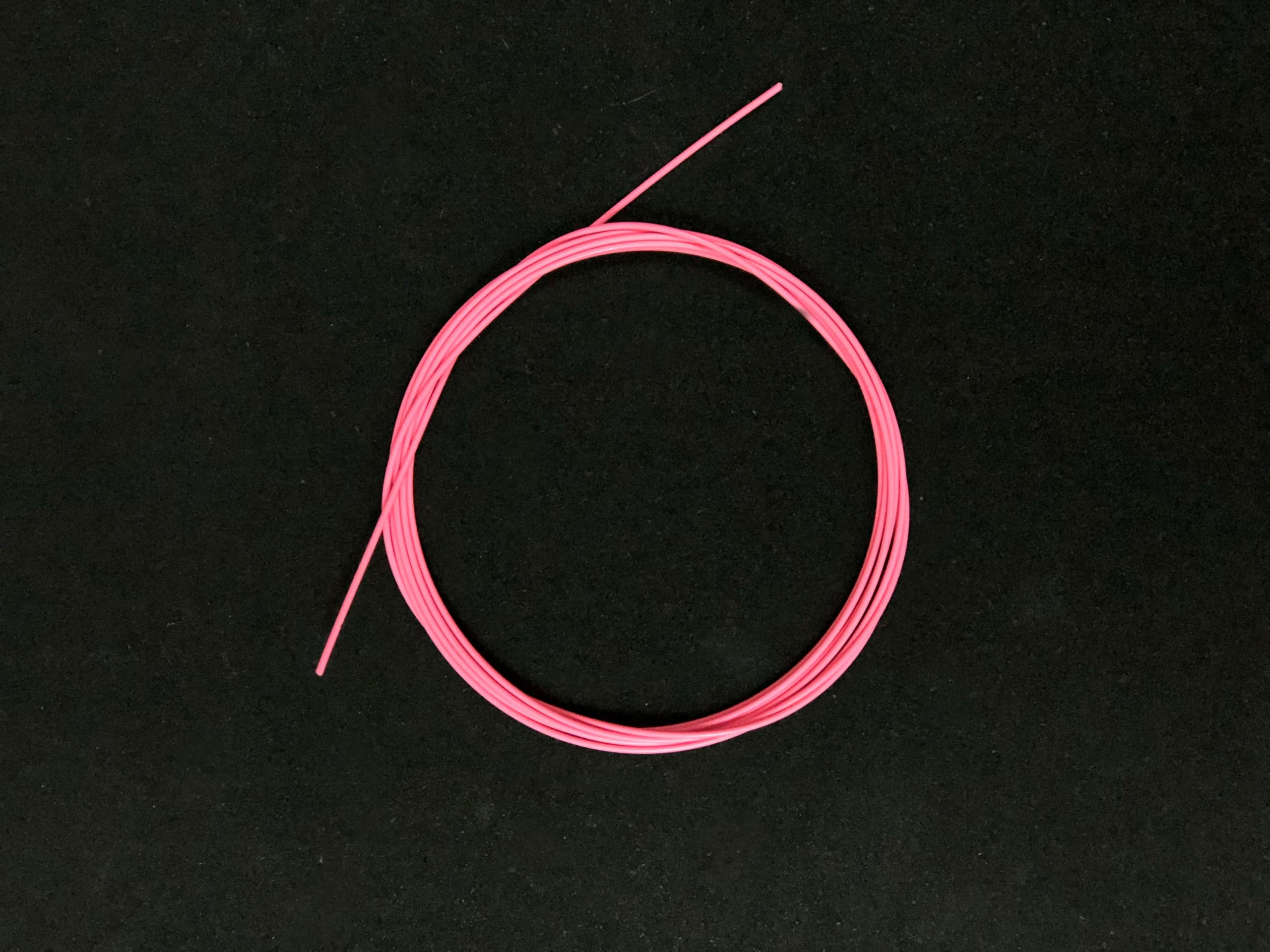 wyn-cable-pink-mobile